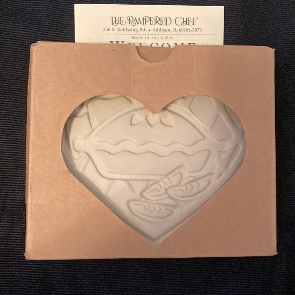 Vintage brand new in package Pampered Chef cookie mold. - Picture 4 of 4